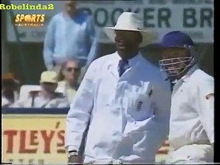 Shocking England Sportsmanship, Batsman Refuses To Leave After LBW, Gavsakar style