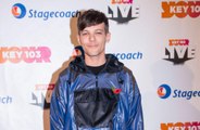 Louis Tomlinson signs to same agency as Liam Payne