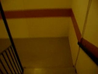 MEGA RONDE LUMIERE DANS UN IGH DE LA DEFENSE