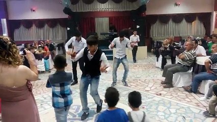 DÜĞÜN SALONUNDA ERİK DALI OYUNU - süper