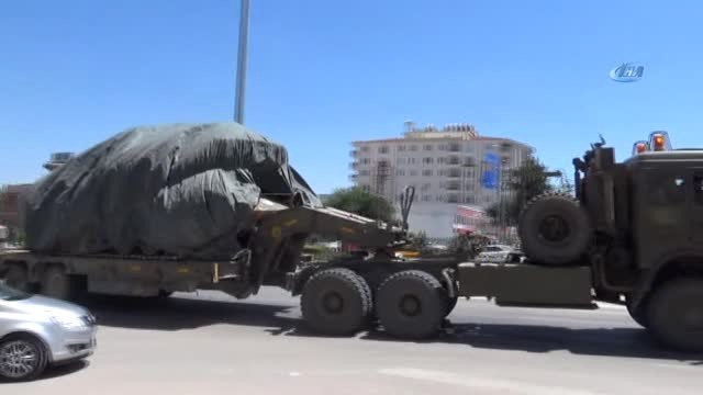 Tel Rıfat ile Münbiç Sınırına Takviye Birlik Sevk Ediliyor