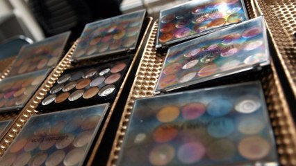 Nick & Erin : Beach's Cakes and Fun..