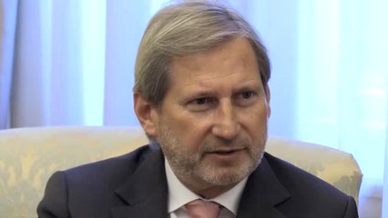 AB Komisyonu Üyesi Hahn Sırbistan'da