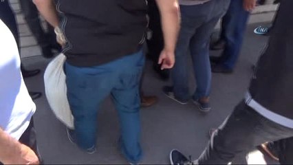 Öğrenci Servisi Şoförü 17 Kilo Uyuşturucuyla Yakalandı