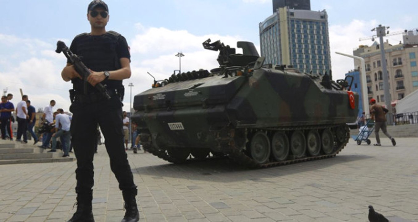 AK Partili Elitaş: 18 Temmuz Gecesi OHAL Kalkmış Olur