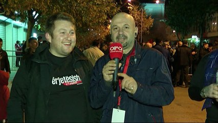 Gazetari Altin Sulçe intervistë me tifozin skocez, Sean Mclean