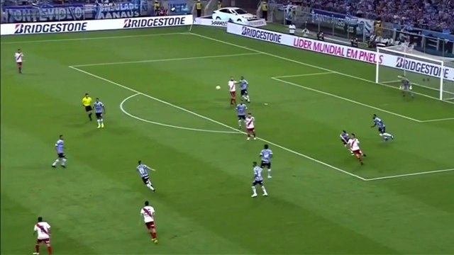 Rafael Santos Borré vs Gremio