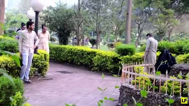 FAKE SNAKE PRANK IN KASHMIR Pranks in Pakistan Funniest Vedio Ever