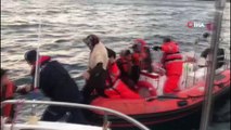 Ege Denizi'nde mahsur kalan 40 göçmenden 10'u kurtarıldı