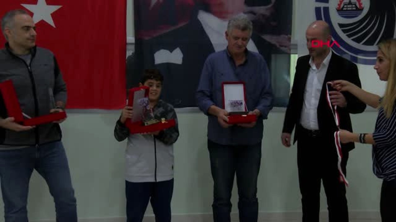 Kartal'da 7. Atatürk Kupası Satranç Turnuvası Heyecanı Yaşandı