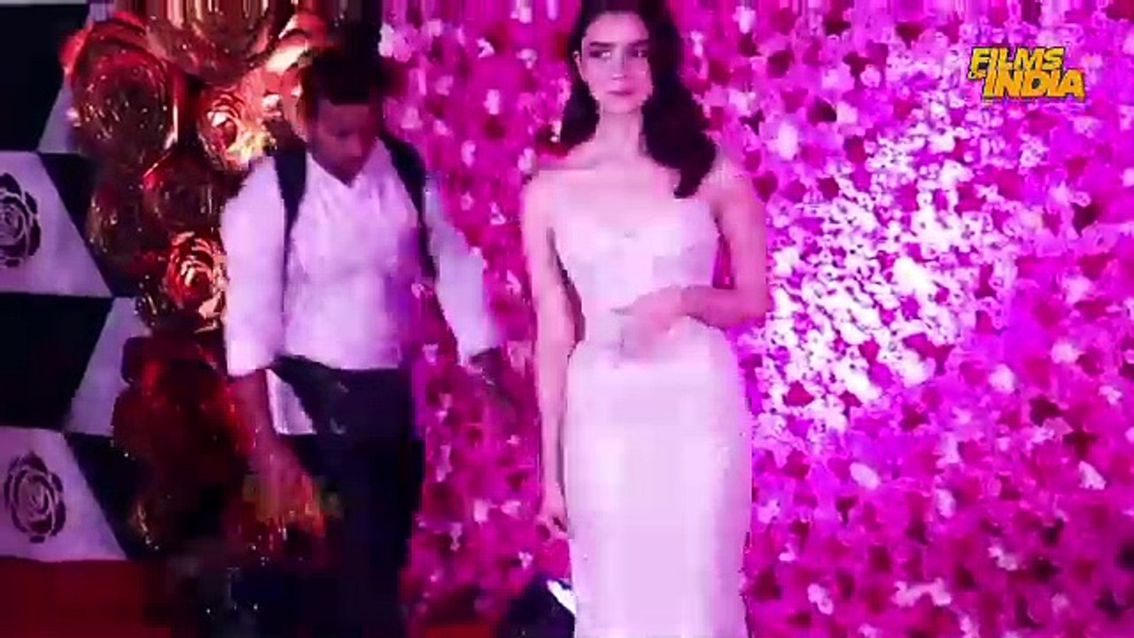 Alia Bhatt switch on the goddess mode at Lux Golden Rose Awards 2018