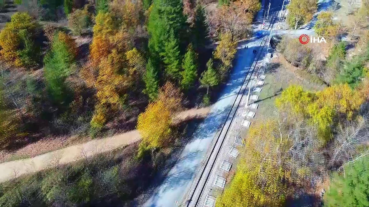 Doğaseverler ve fotoğraf tutkunlarının gözdesi: Belemedik...Belemedik'in sonbahar manzaraları ve mangal yapan doğaseverlerin piknik keyfi havadan böyle görüntülendi