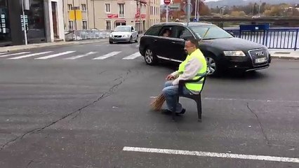 gilet-jaune-solitaire