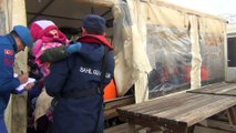 Adada mahsur kalan düzensiz göçmenler kurtarıldı (3) - BALIKESİR