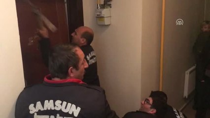 Kolu Bazaya Sıkışan Kadını İtfaiye Ekipleri Kurtardı