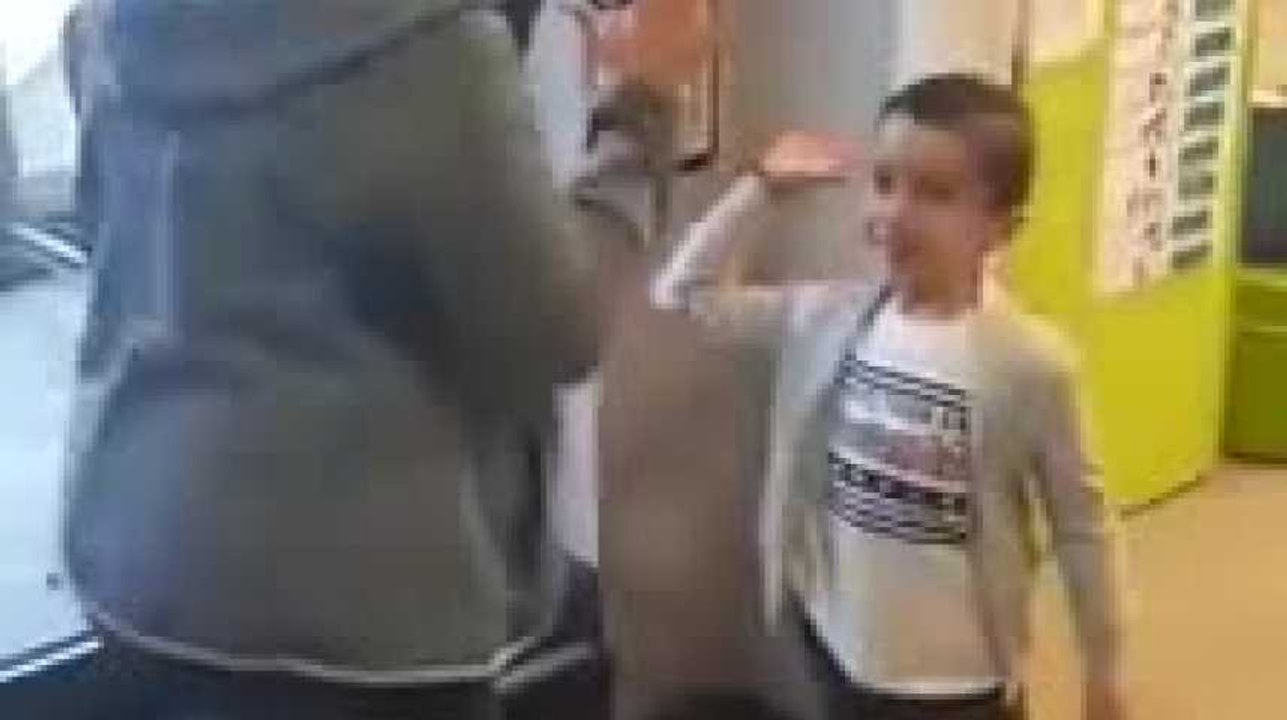 Dour: un rituel particulier pour le bonjour du matin à l'école Saint-Victor