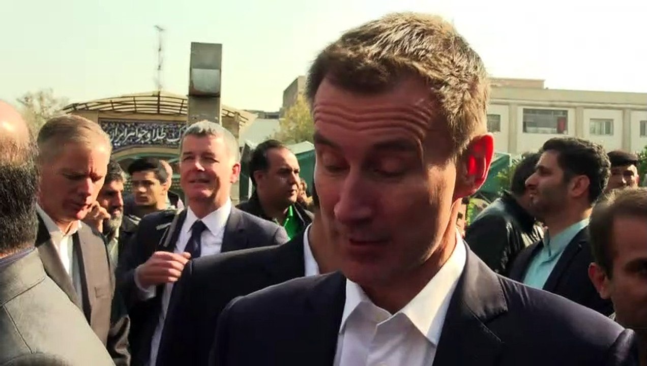 Hunt in Iran to appeal for release of Zaghari-Ratcliffe