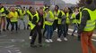 Les Gilets Jaunes dansent le « Tchic et Tchac »