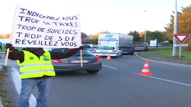 Pourquoi les gilets jaunes bloquent les dépôts pétroliers ?