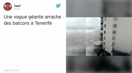 Une vague terrifiante détruit un balcon au 3e étage d’un immeuble de Tenerife.