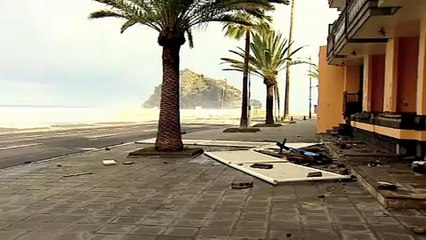 Riesenwellen an spanischer Küste: 83-jährige Frau ertrunken