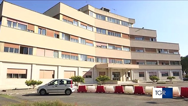 Dimezzate nascite in Puglia, a rischio chiusura tre reparti
