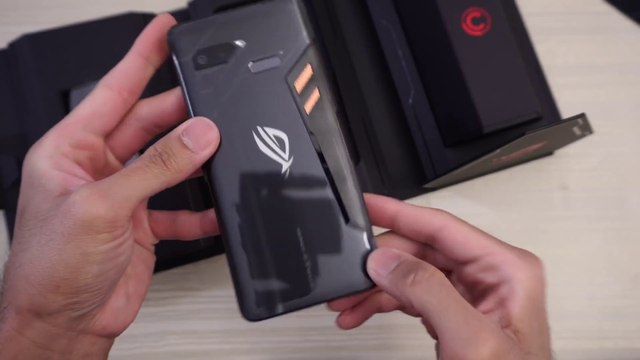Asus ROG Phone UNBOXING!