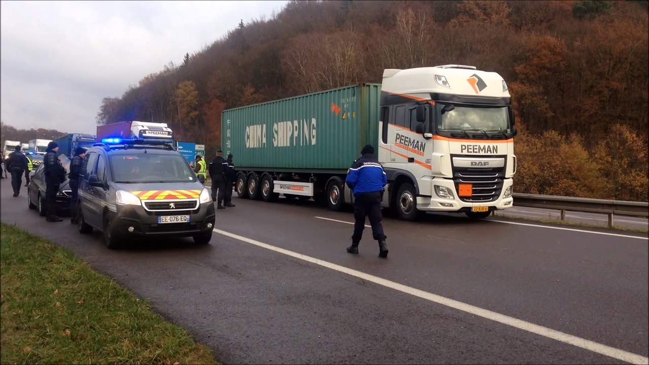 Rétablissement de la circulation sur l'A320 par les CRS et les gendarmes