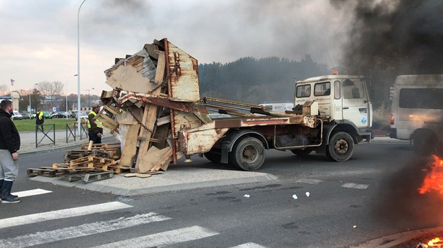 Pêcheurs et agriculteurs rejoignent le rond-point Eisenhower