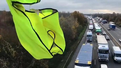 Gelbe Westen: "Paris machen wir fertig"