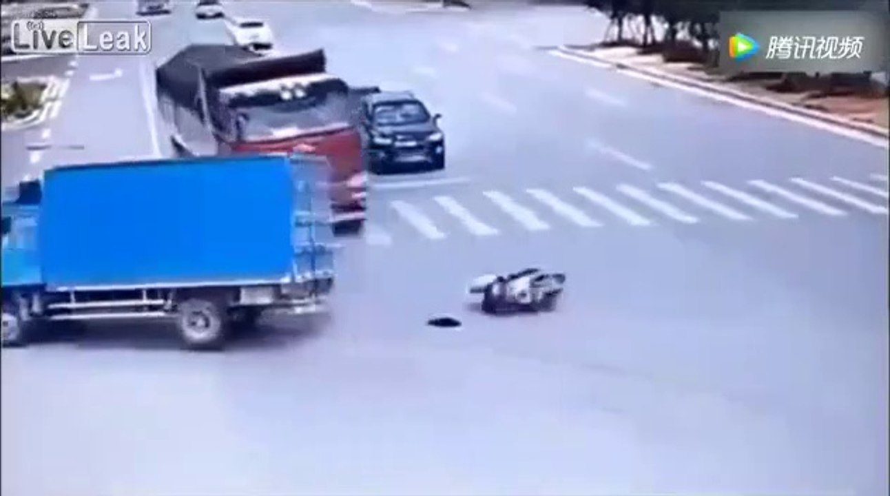 Un motard vraiment chanceux ... Bon karma