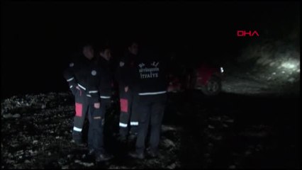 Denizli'de Eğitim Uçağı Düştü; Pilot ve Öğrencisi Aranıyor