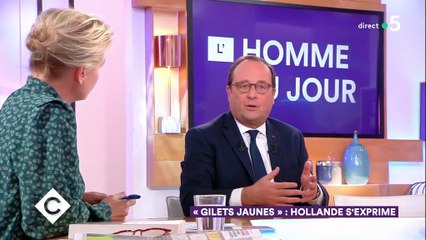 "Je ne suis pas à la recherche d'un mandat", dit François Hollande