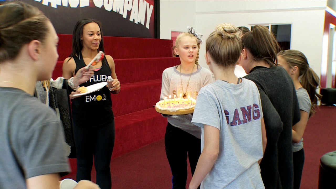 Dance Moms Happy Birthday Kendall! video Dailymotion