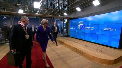 May prevé una "intensa semana de negociaciones"