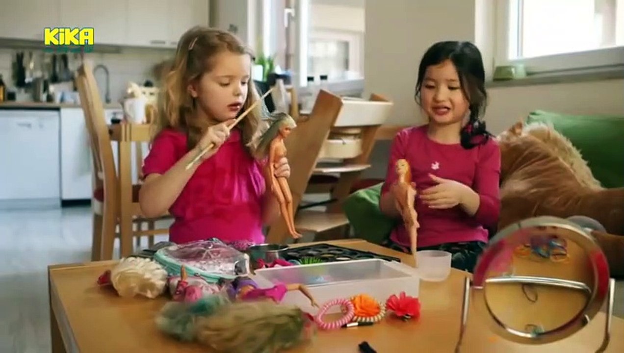 Ene mene bu - 1487. elia und johanna spielen frisör | mehr auf kika.de