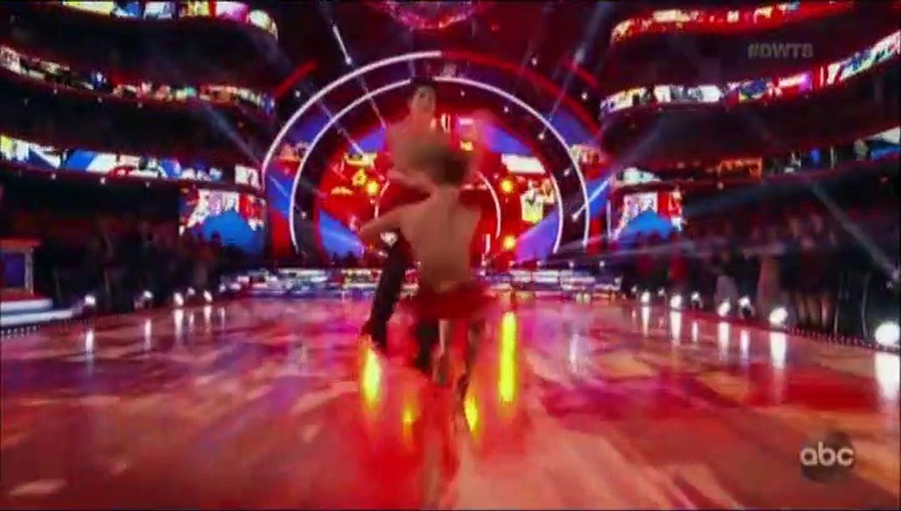 Milo Manheim & Witney Carson - Charleston