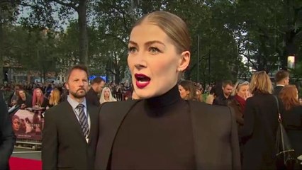 Rosamund Pike And Richard Madden And Rising Star Awards