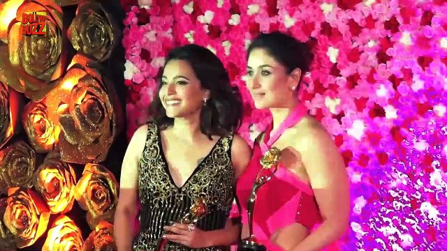 SHOCKING!! Kareena Kapoor PUSHED Swara Bhaskar On Red Carpet? | Lux Golden Rose Awards 2018