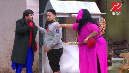 بتعمل إيه لما مامتك تتعاكس قدامك؟ #مسرح_مصر