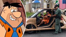 Fred Flintstone dihentikan karena ngebut di Florida - TomoNews
