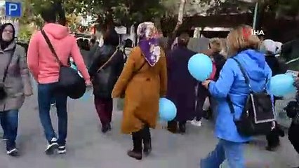 14 Kasım Diyabet günü KapsamındaKadınlardan balonlu ve kurdeleli yürüyüş
