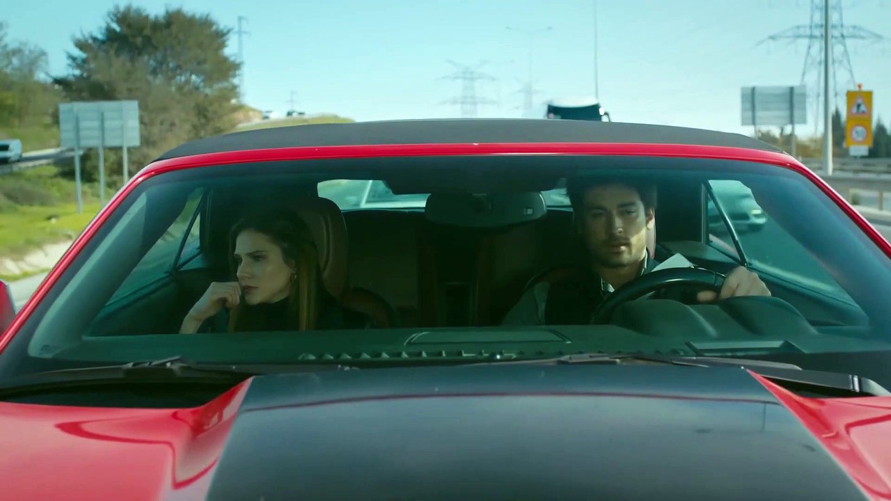 Azra ve Cenk tartışıyor…  - Elimi Bırakma 17. Bölüm