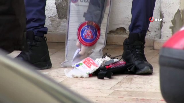 Ege denizinde can pazarında hayatını kaybeden mülteci adli tıp kurumuna gönderildi