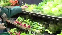 Avoid romaine lettuce amid E. coli outbreak, health officials warn