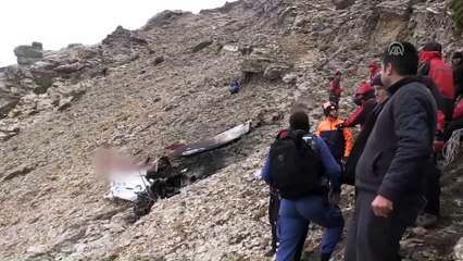 Düşen eğitim uçağının enkazı bulundu (6)