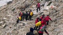2 kişiye mezar olan uçağın enkazı 2900 rakımlı dağda bulundu