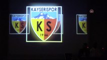 Kayserisporlu futbolcular öğrencilerle buluştu - KAYSERİ