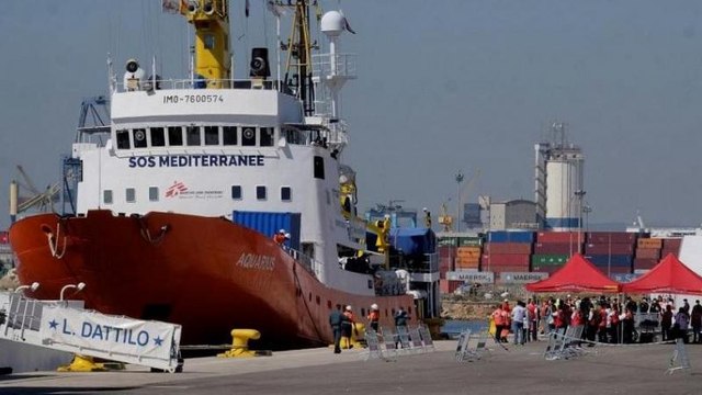 Why has Italy ordered the seizure of migrant ship Aquarius? | Euronews Answers