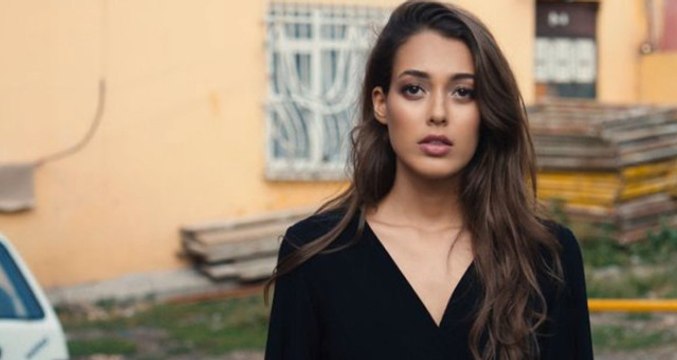 Çukur'un Sena'sı Giyim Tarzıyla Takipçilerini Büyüledi